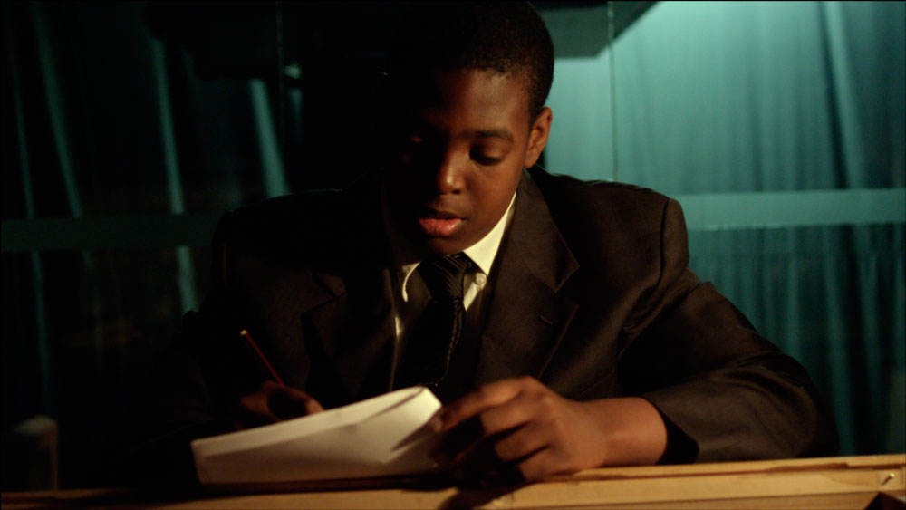 Claudio Zulian, "Power No Power" (2013), 33 min, 14 sec. Courtesy the artist