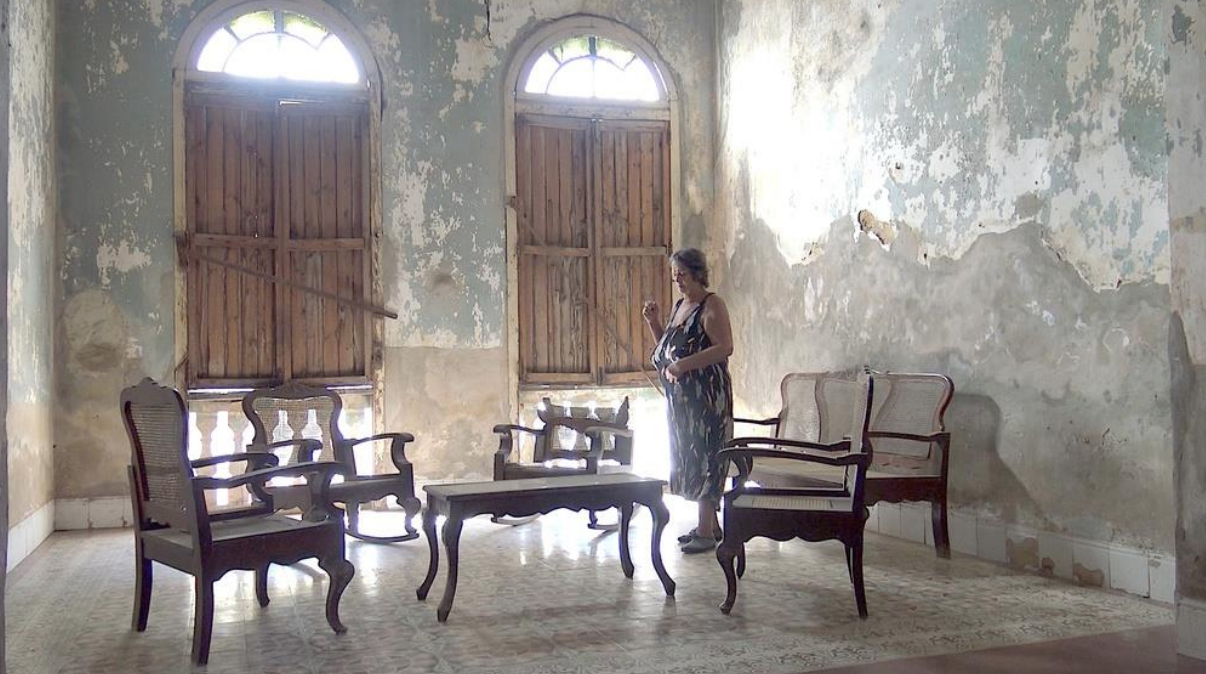 Adrián Melis, 'Glorias de un futuro olvidado', 2015. Still from video, courtesy of the artist.