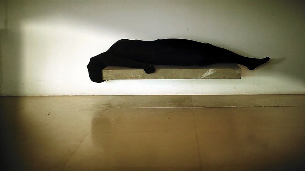 Francesca Llopis, 'Inside in', 2021. Still from the video. Courtesy of the artist. 